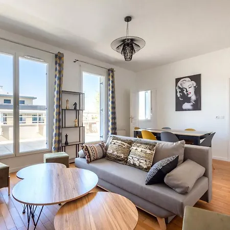 Appartement Luxe Penthouse For 6 - Fairytale Factory à Bussy-Saint-Georges Extérieur photo
